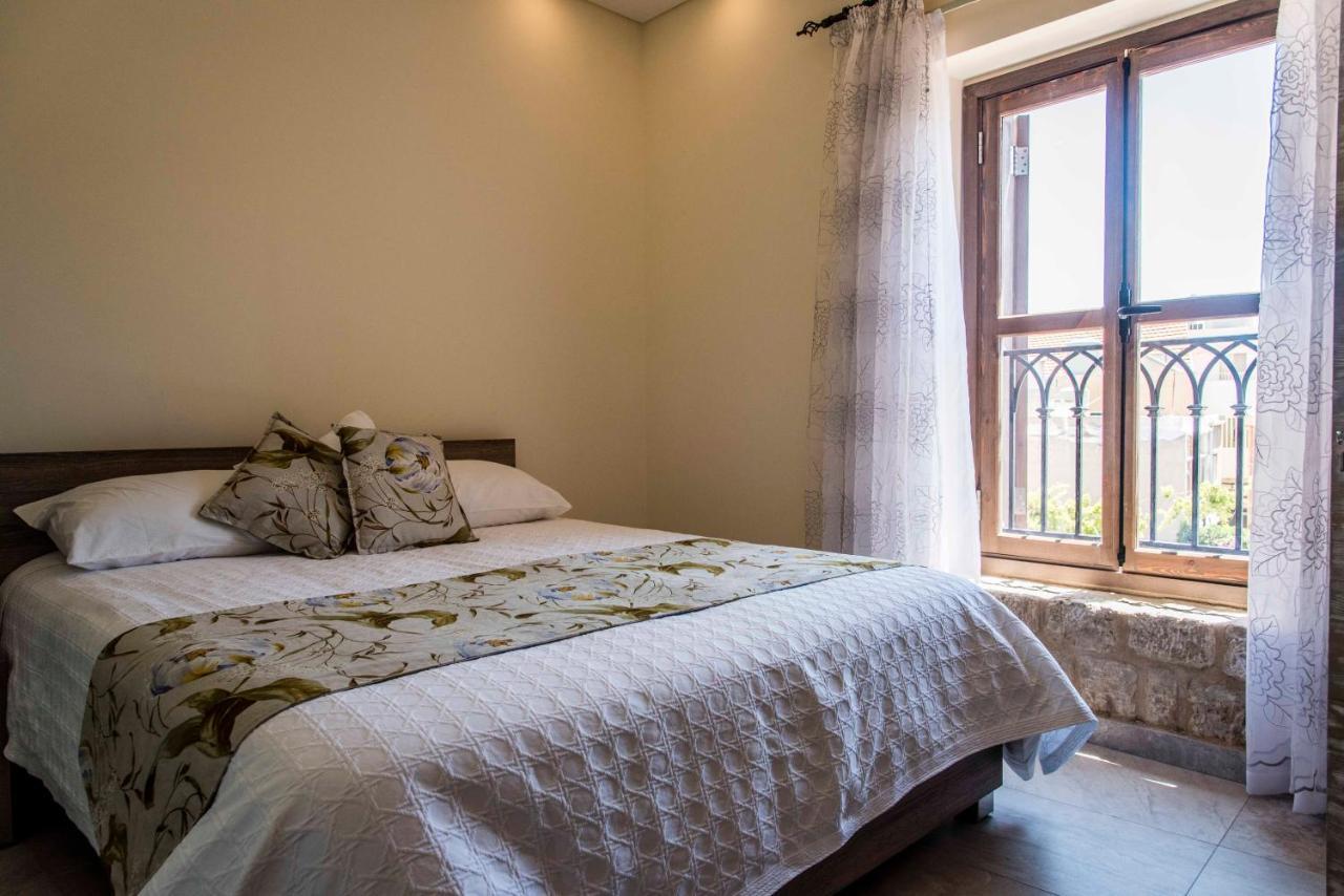 Asamina Boutique Hotel ไทร์ ภายนอก รูปภาพ